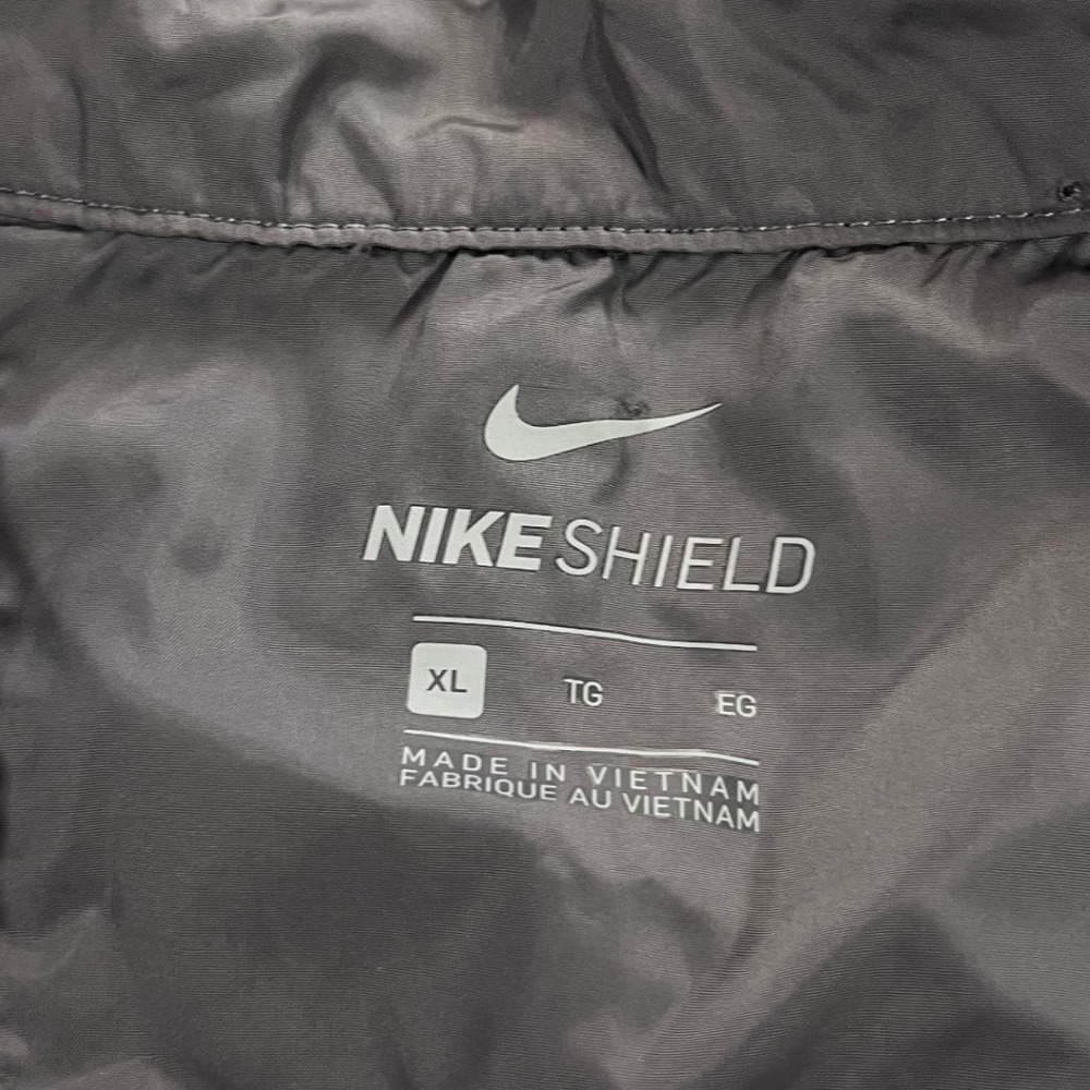 Nike Shield Mens XL Grey Full Zip Running Jacket Windbreaker Lightweight - Picture 4 of 9